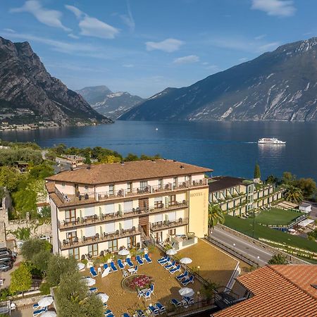 Hotel Garda Bellevue Limone sul Garda Exteriör bild