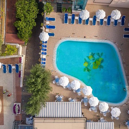 Hotel Garda Bellevue Limone sul Garda Exteriör bild