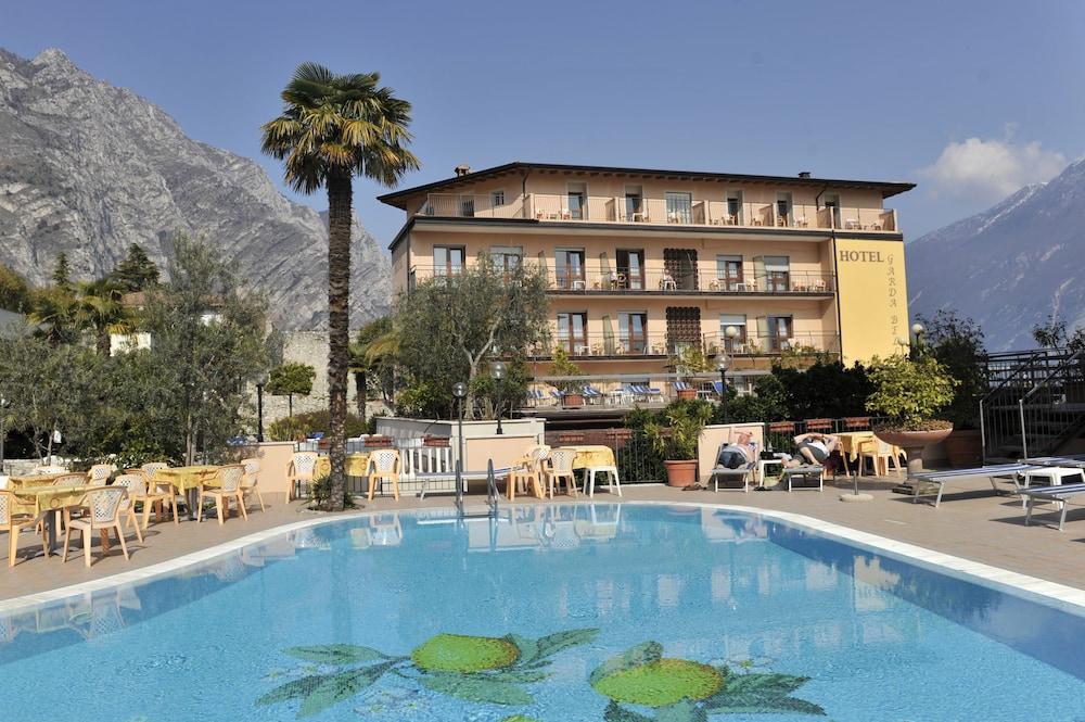 Hotel Garda Bellevue Limone sul Garda Exteriör bild
