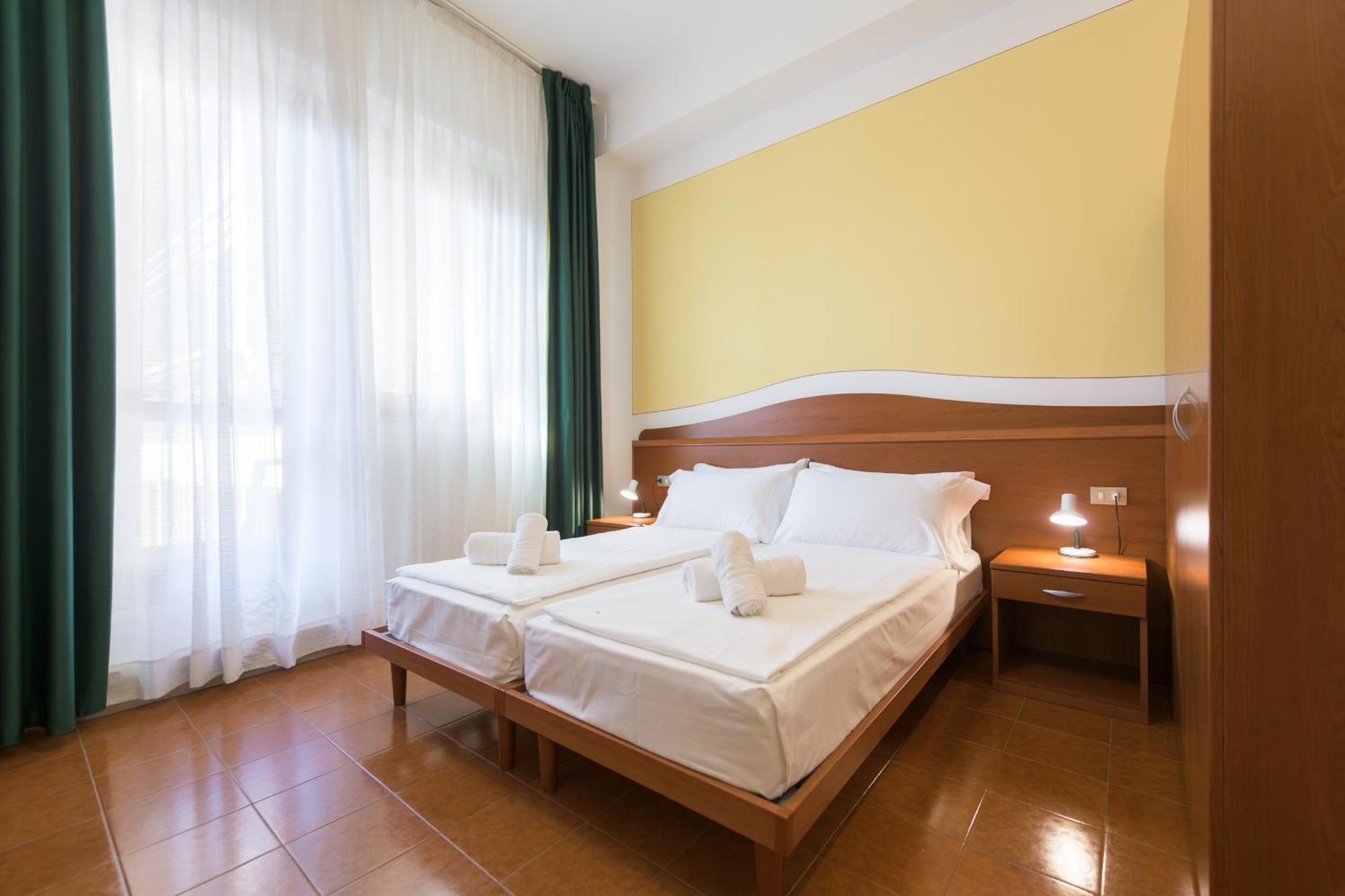 Hotel Garda Bellevue Limone sul Garda Exteriör bild