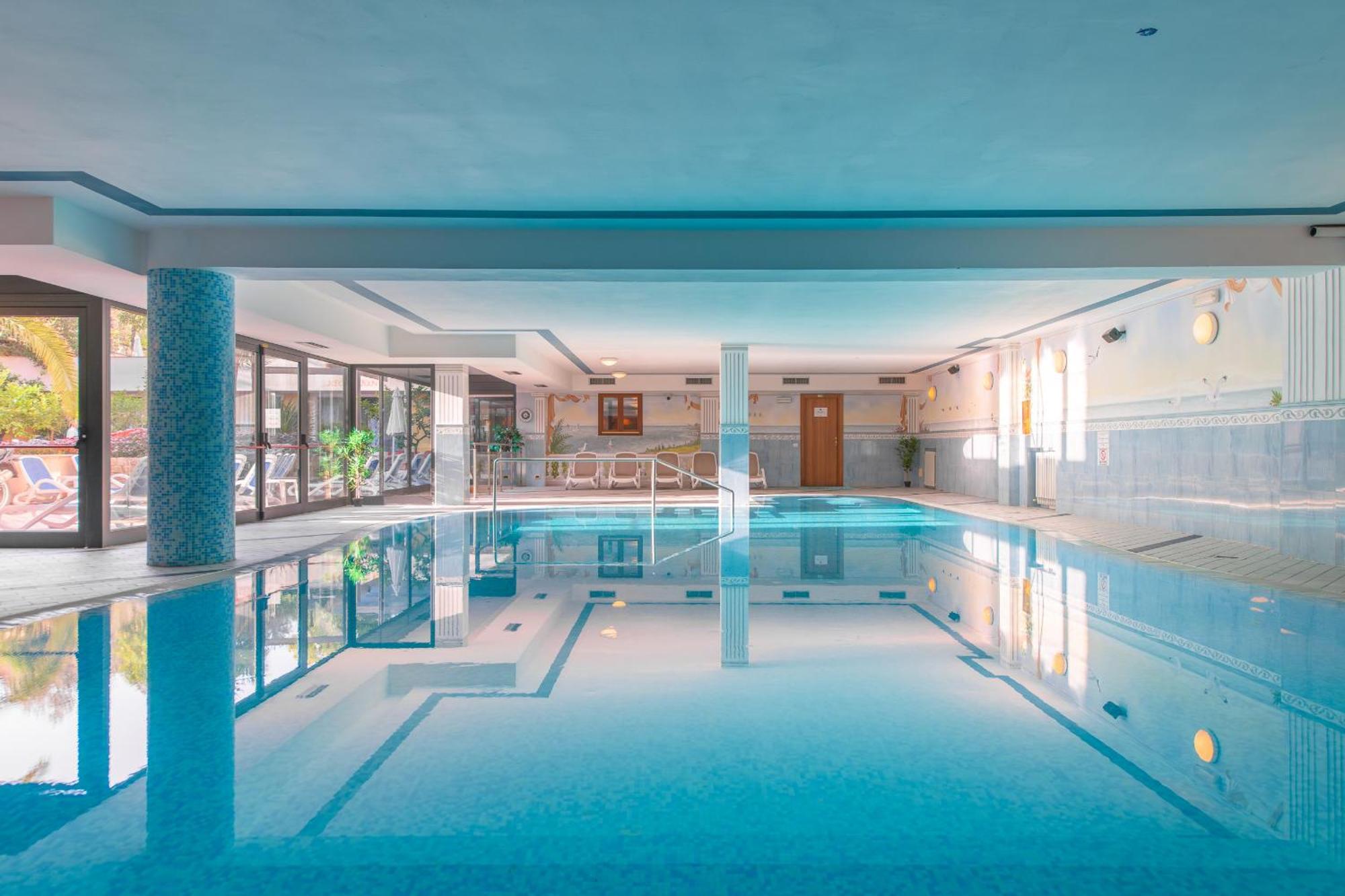 Hotel Garda Bellevue Limone sul Garda Exteriör bild