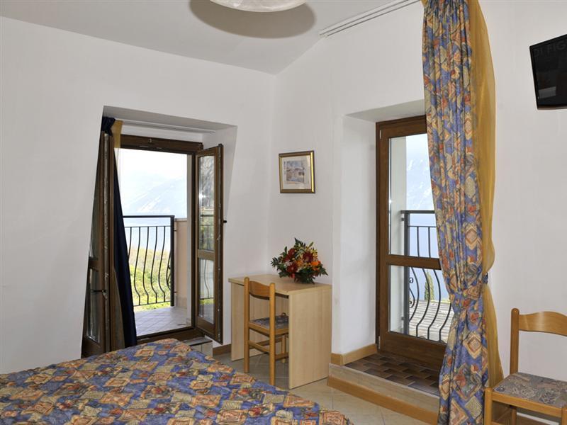 Hotel Garda Bellevue Limone sul Garda Exteriör bild