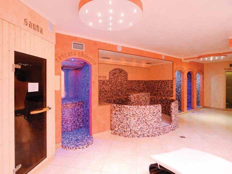 Hotel Garda Bellevue Limone sul Garda Exteriör bild